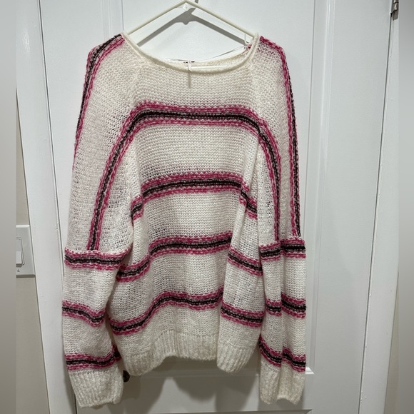 Free People Sweater - Picture 1 of 3